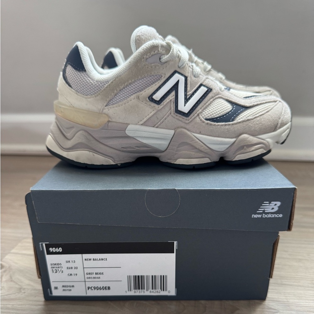 Kids New Balance 9060 tennis shoes